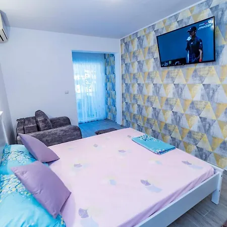 Studio & Apartament Anasof * 萨图恩